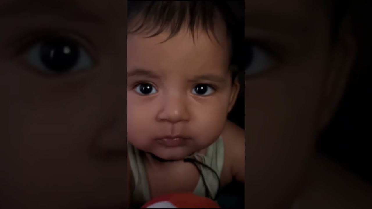 baby play with ball reaction, 