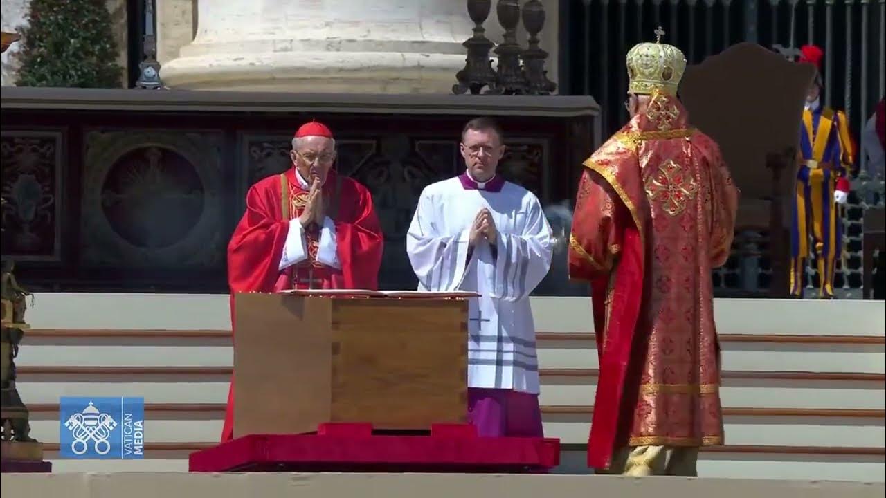 Eastern Catholics Chanting "Christos Anesti - Christ is Risen" for Pope Francis Eastern Catholics Chanting "Christos Anesti - Christ is Risen" for Pope Francis