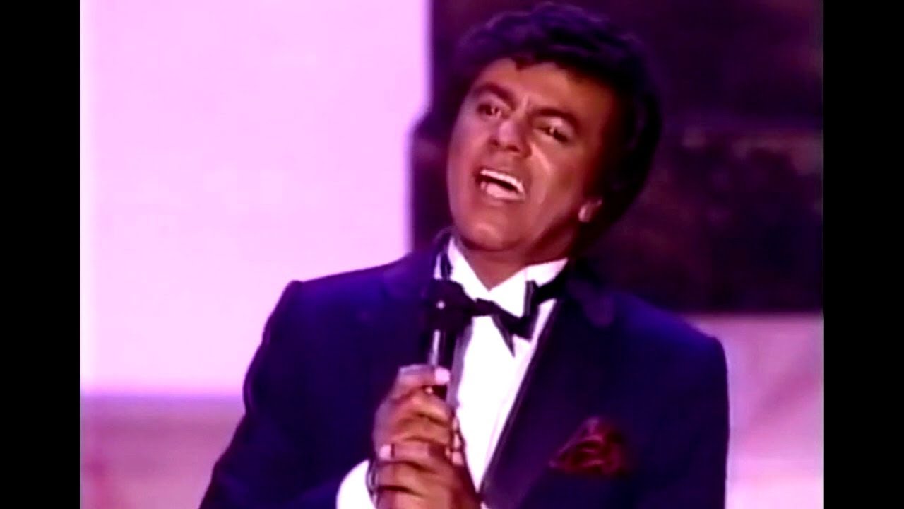Johnny Mathis “Misty” 1984 [HD-Remastered TV Audio] - YouTube