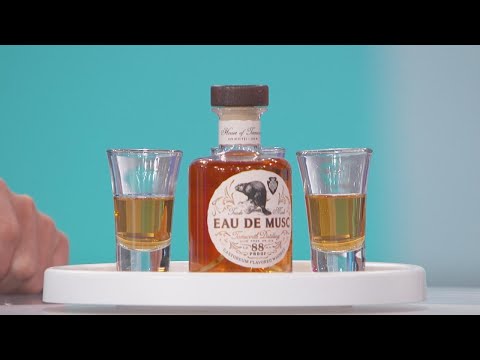 Video: Zou Je Eau De Musc Drinken, Een Whisky Op Smaak Gebracht Door Bevers?