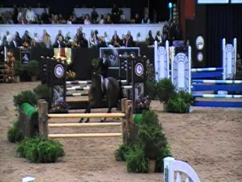 2010 ASPCA Maclay Finals 7th Place--Schaefer Rapos...