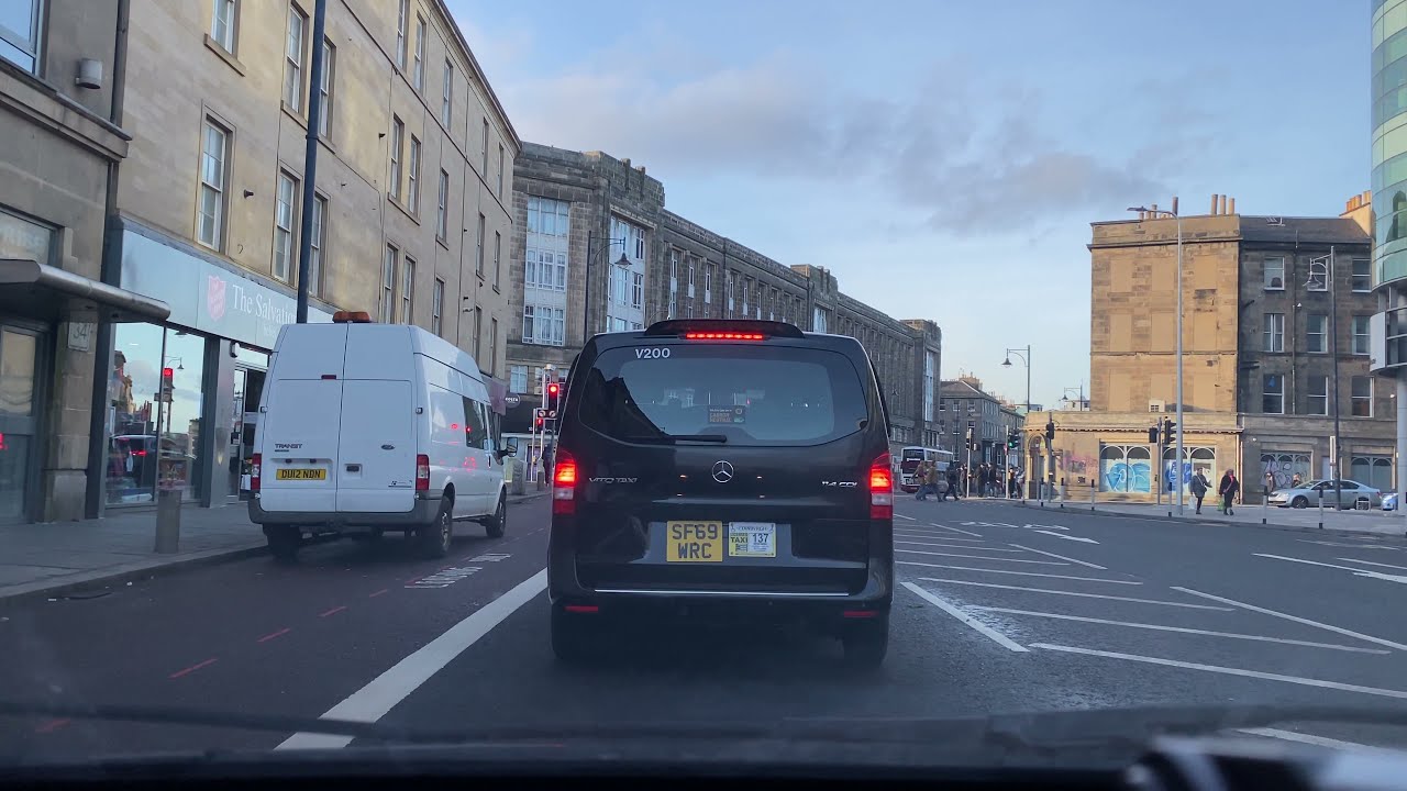 Driving in Edinburgh - Colinton to the City Centre - February 2022