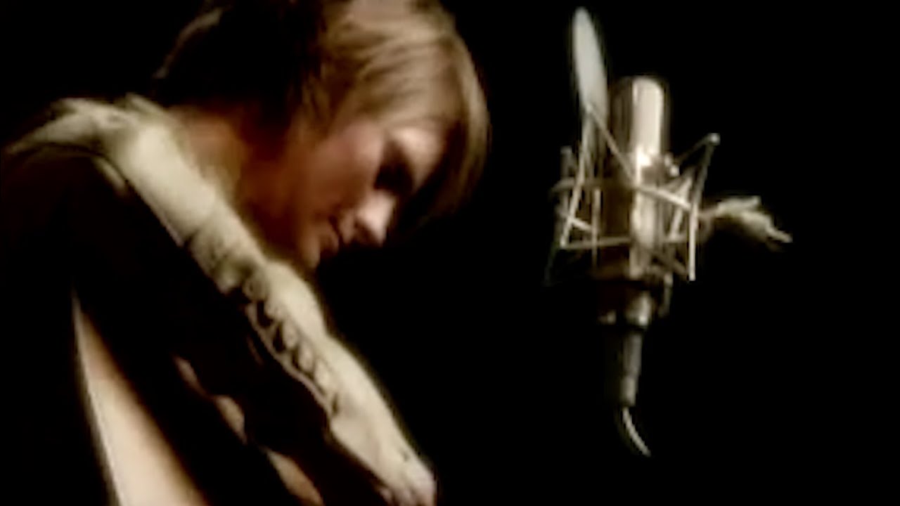 Shawn Colvin "These Four Walls" (Live Acoustic) YouTube