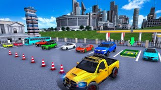 Luxurious car Test Your Parking Skills Prado Car Parking Game screenshot 5