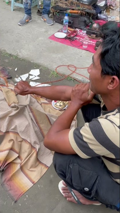 Apa benar kebal dengan jimat dayak ?? #shorts