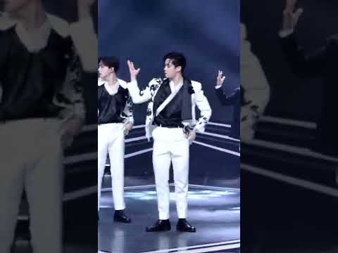 엠카운트다운 문빈&산하 WHO 세로캠 220324