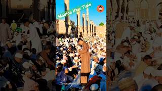 Special iftar arrangements in masjid e nabawi. Iftar time in Madina #madina #shorts #ramdhanmubarak