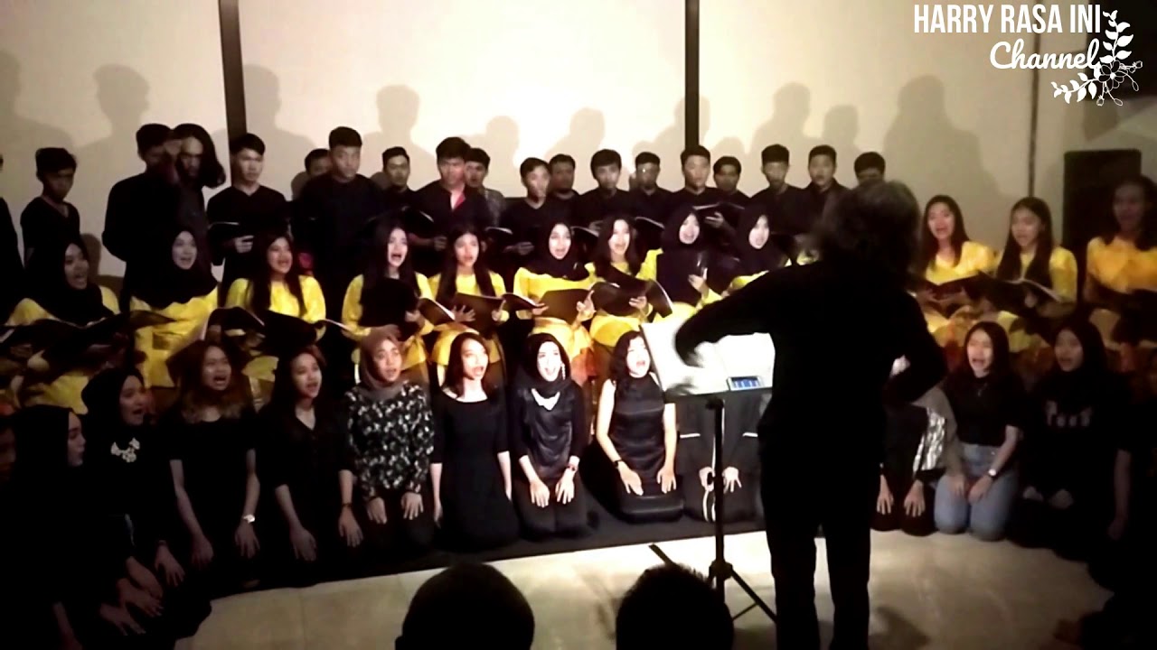 SMASA CHOIR 5 - PODO NGINANG AT MINI CONCERT SMA NEGERI 1 KOTA BLITAR