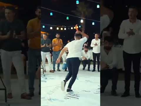 Mami Emen halay show