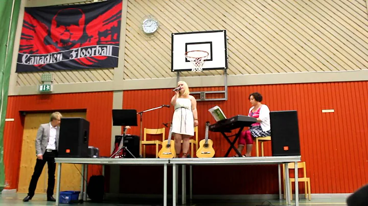 Rebecca Wiklund - Grenade
