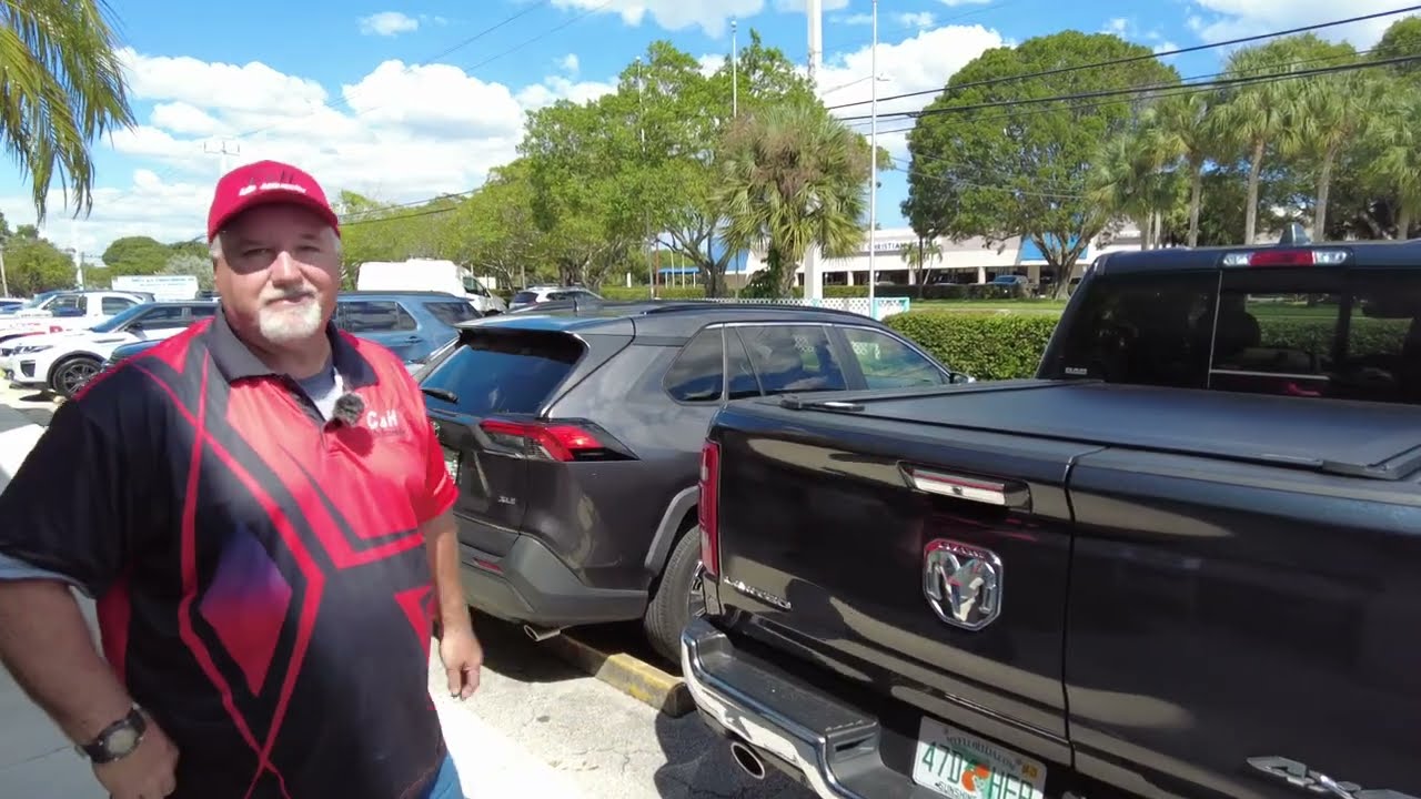 New! RetraxOne XR on a Ram 1500 with RamBox & Multi Function Tailgate