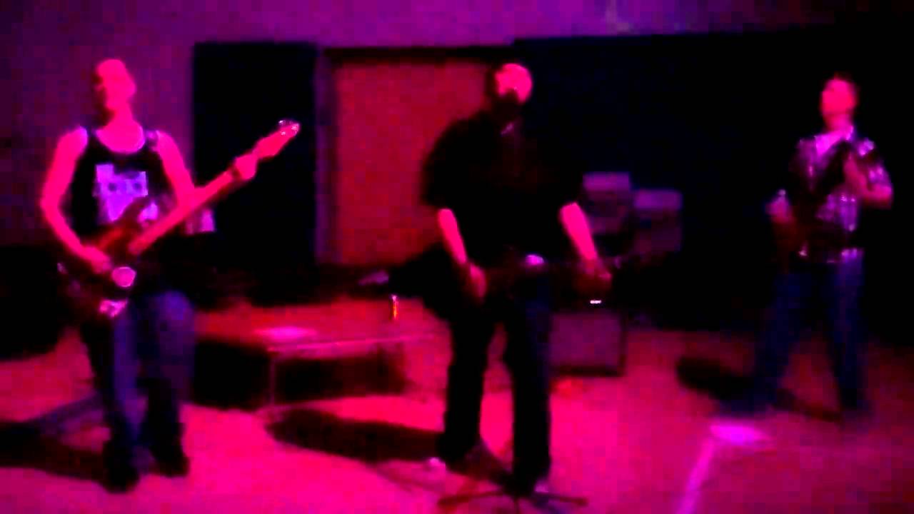 Live band cover of "Face Down" by red jumpsuit aparatuss
