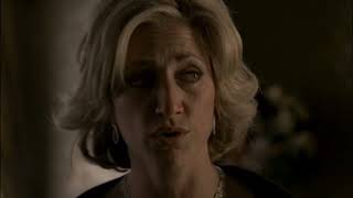 ∙ The Sopranos (1999–2007) Chasing It: Tony apologizes to Carmela (again)