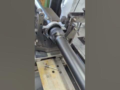 DriveshaftPro 340i RWD Driveshaft Balancing - YouTube