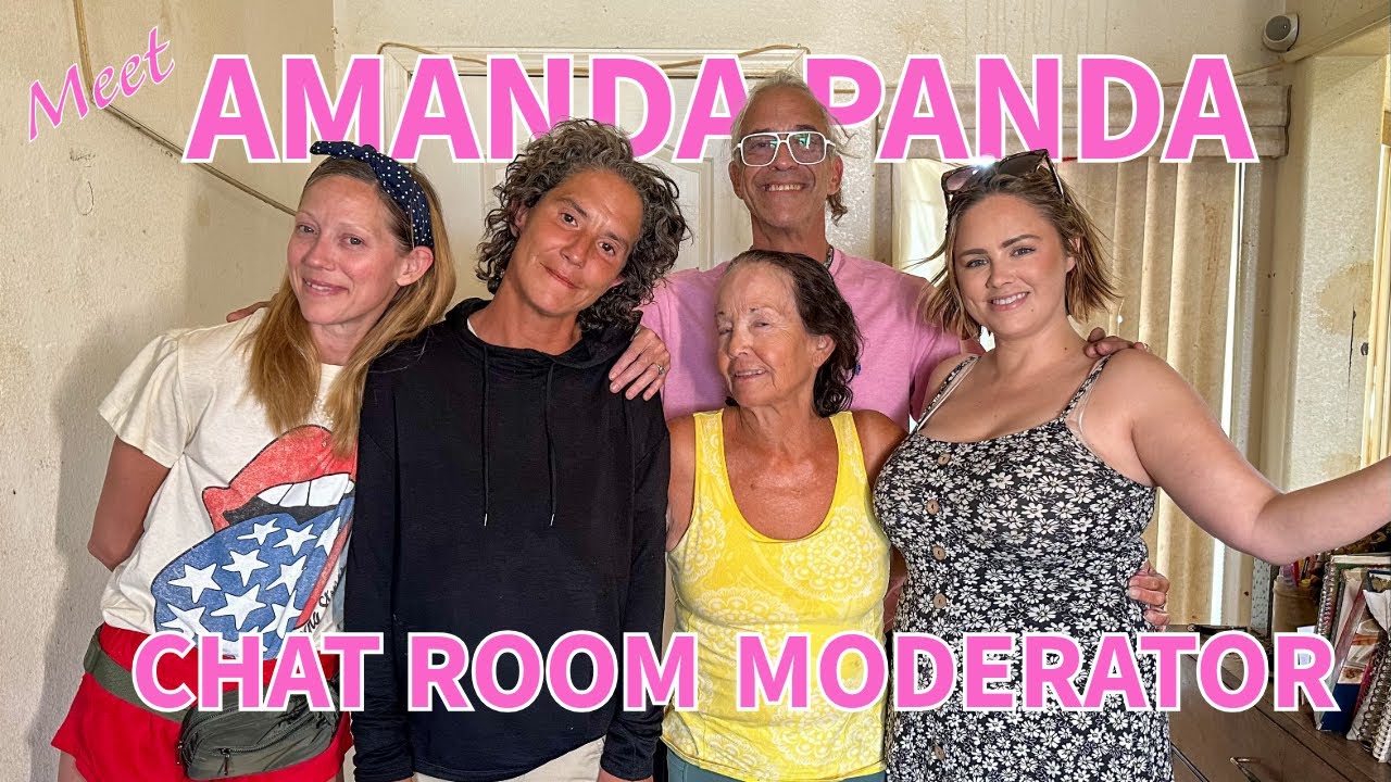 LIVE : Meet Amanda - Chat Room Moderator - SAVES THE DAY! - YouTube