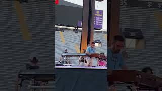 Download Lagu Garth Brooks 2022 Tiger Stadium sound check MP3