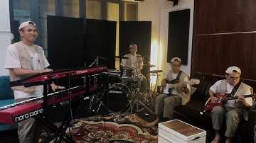 Thumbnail of Đừng Làm Trái Tim Anh Đau - SonTung MTP - One man band cover (Rearranged version by QuocBunong)