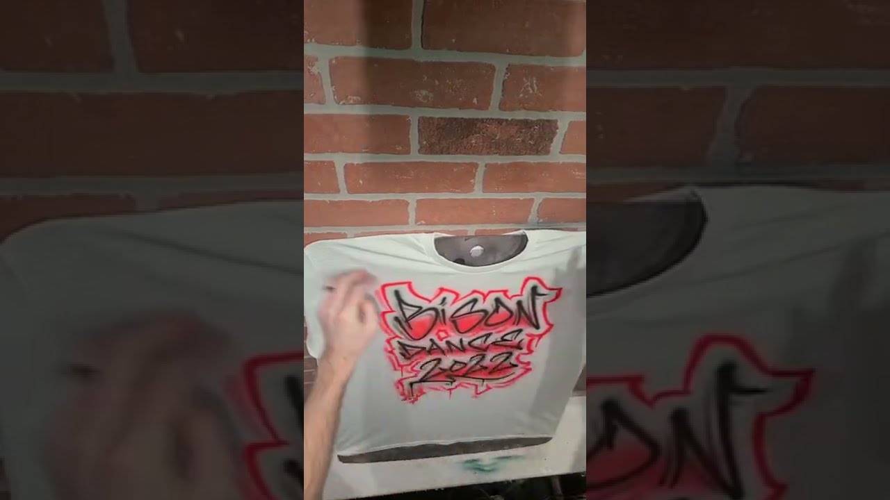 "Urban" style airbrush graffiti lettering art