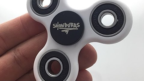 4 Awesome Fidget Spinners Tricks YOU MUST SEE!