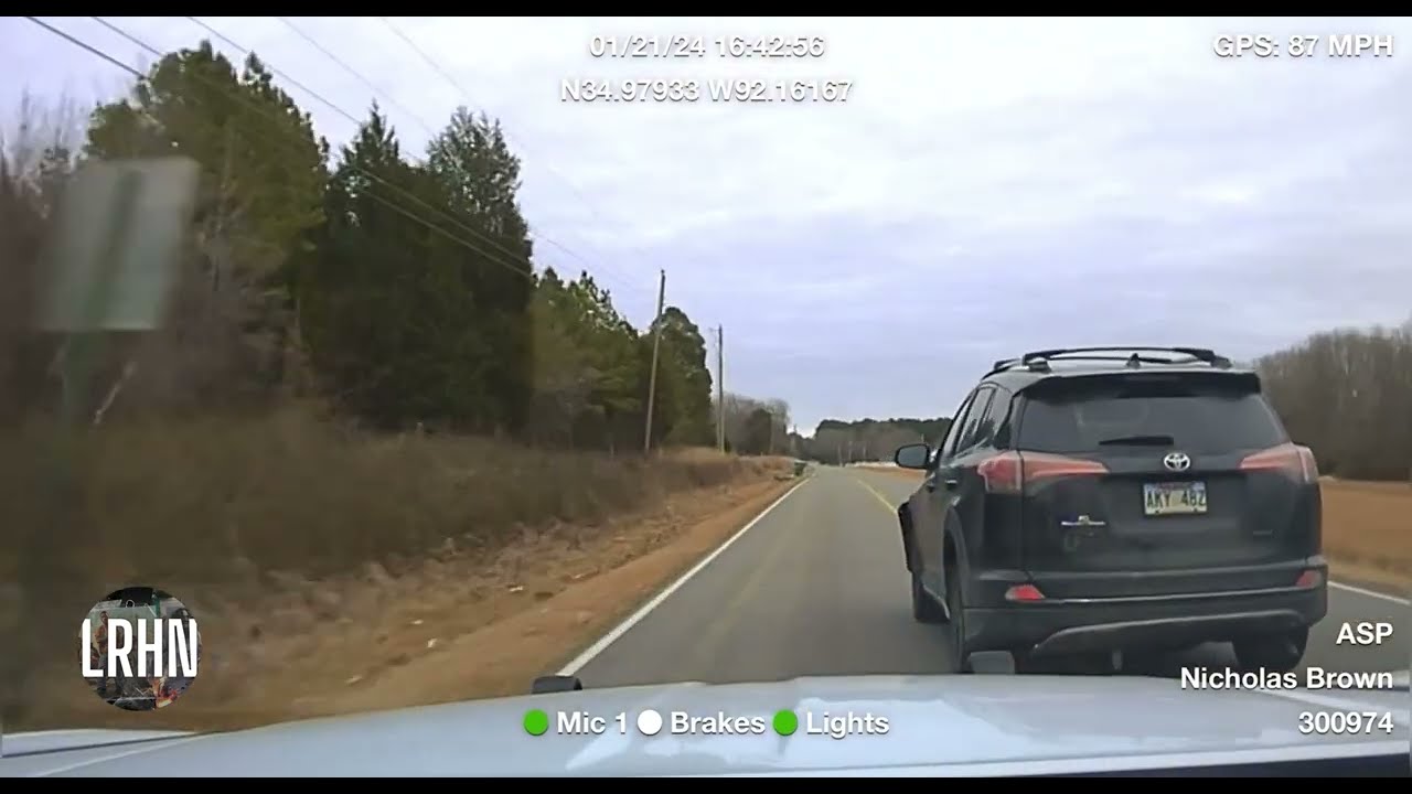 FEMALE Shoplifter Gets Pitted By Arkansas State Police - HIGH SPEED CHASE