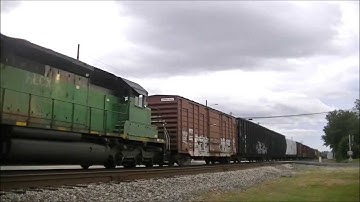 BN HLCX Leaser SD40-2 On CSX Q410