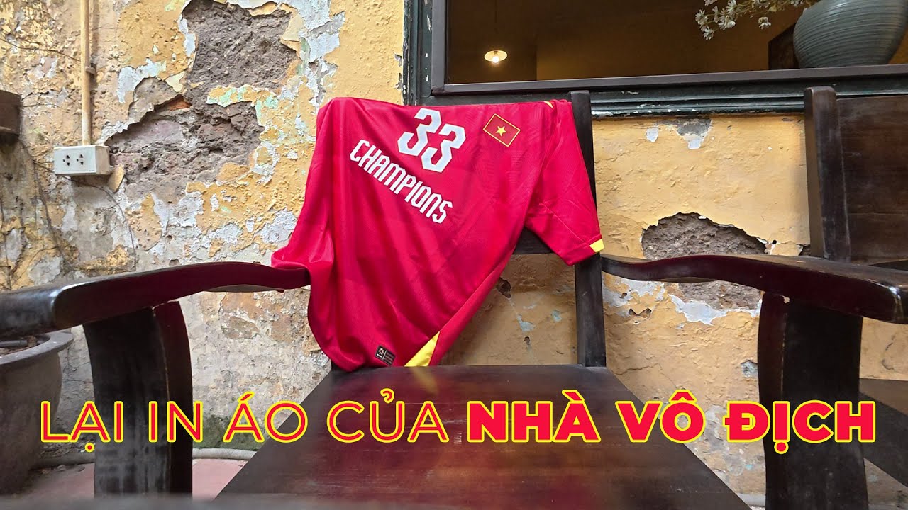 Một vòng quanh 1st Football Store ngay sau ngày VIỆT NAM VÔ ĐỊCH!