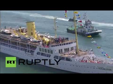 Egypt: Sisi welcomes New Suez Canal project with massive military parade