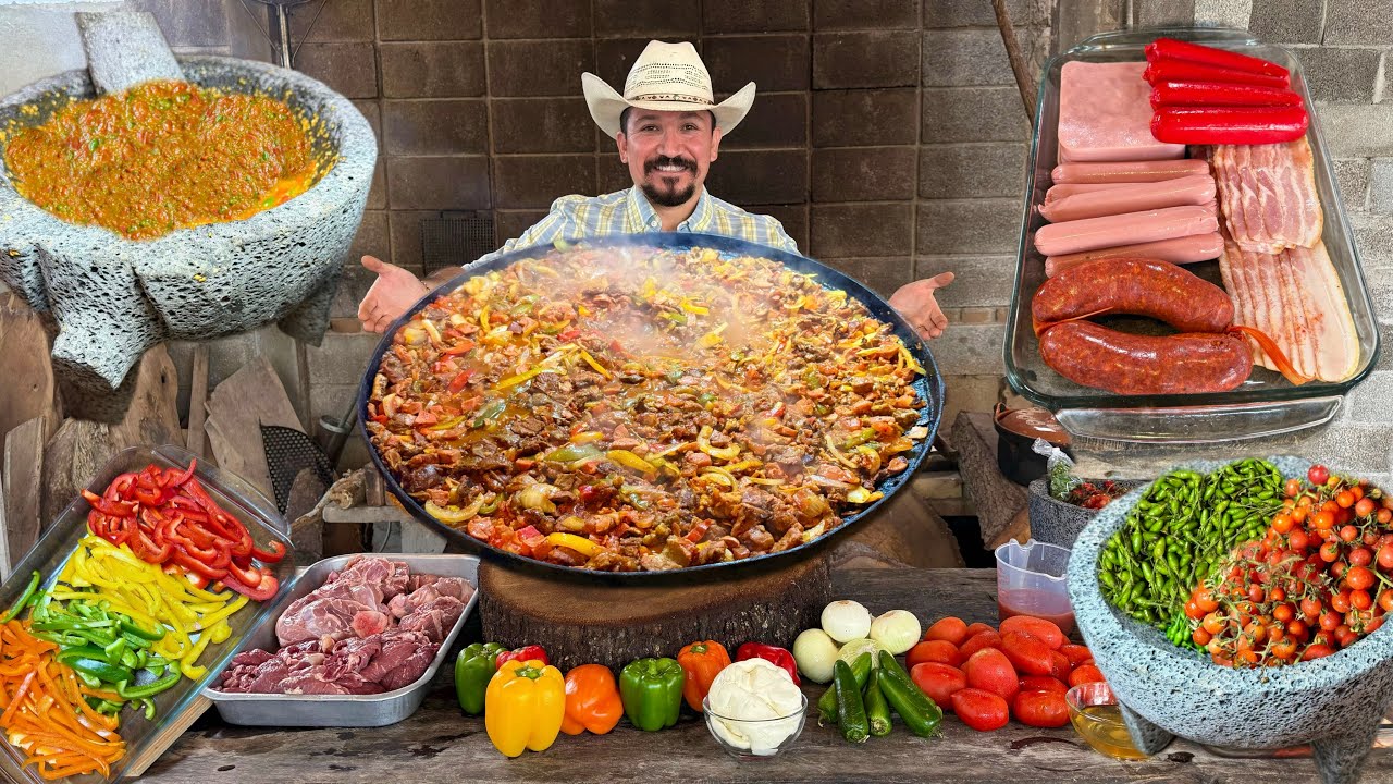 DISCADA a la leña 🪵🔥🥩🥓🐷🫑🌶️ #trending #discada #viralvideo #carne #fyp #@Mi Ranchito y pesca 🤠🎣 #foryou