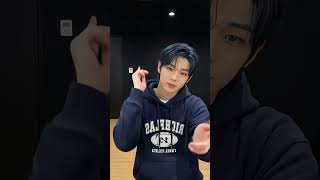 My first TikTok. Proud 🤝 #rezon #lucas #kpop #ateez #straykids #aiboygroup #bts #kpopai #skz #army