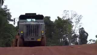 Oshkosh M1070 hauling logs. Super heavy 8 x 8 tractor with lowbed trailer!! Part 4