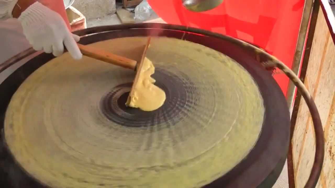 Beijing jianbing (北京煎饼) - China Eats series 2011