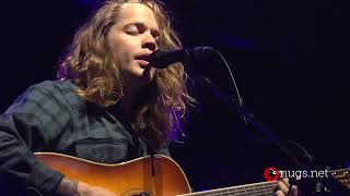 Billy Strings: "Dust In A Baggie" (Official Live Video) - 10/08/23