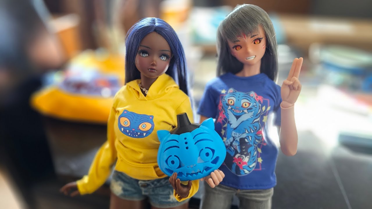 SmartDoll Clothes Box Opening from Stardreamer Studios