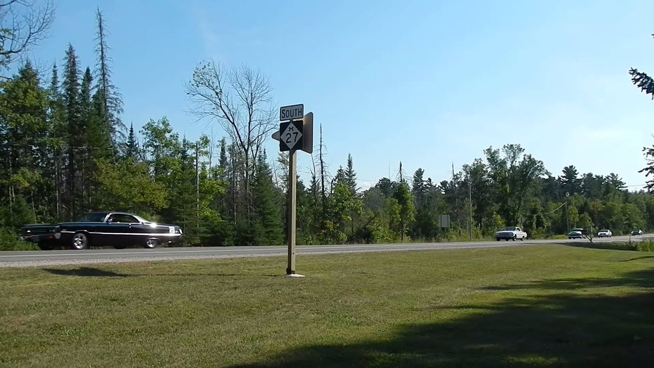 2013 "Historic US27" cruise passing through Topinabee, MI