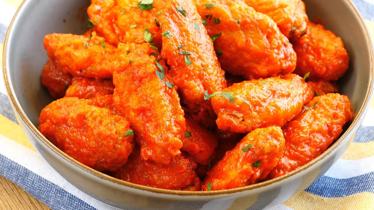 Słynne amerykańskie skrzydełka Buffalo