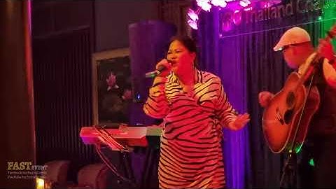 Ban Nhạc Philippines Biểu Diễn Sôi Động Sự Kiện Tiệc Cưới Ở Bình Dương