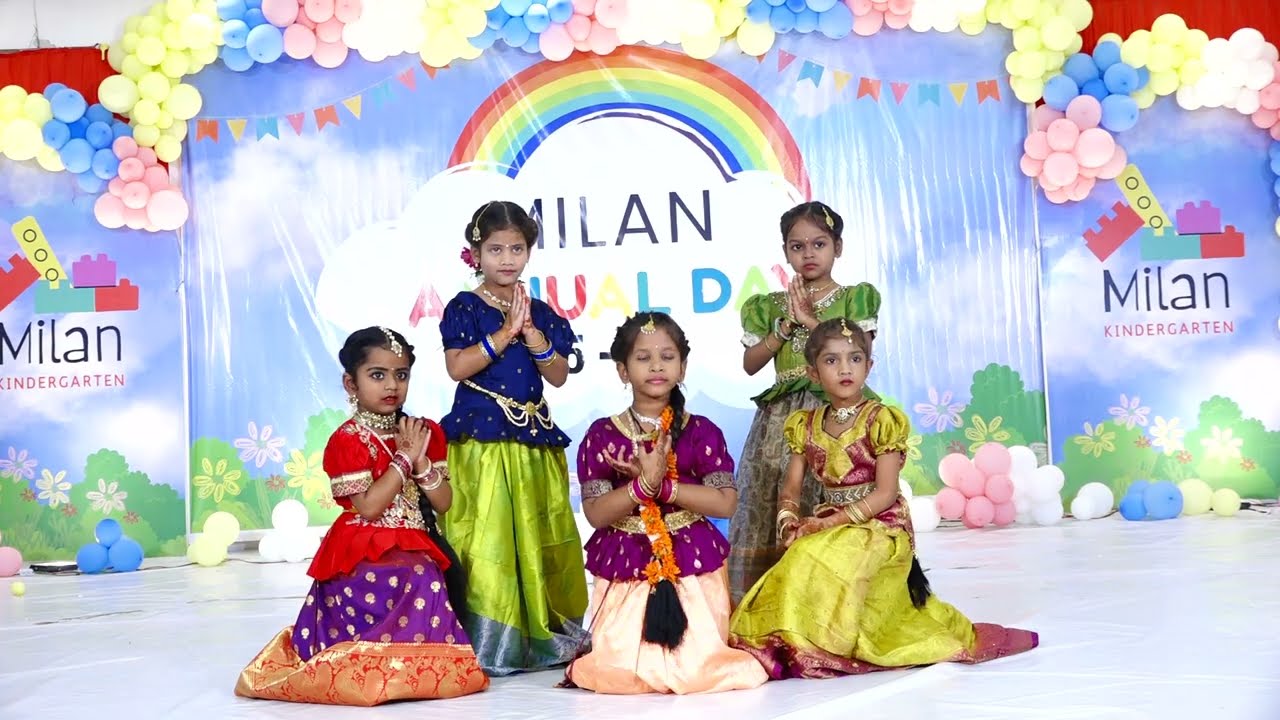 A Grand Welcome 🌺 | UKG Swagatham Performance | Milan School