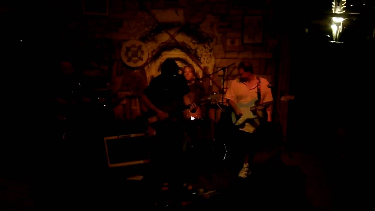 Earth Bombs Mars - Fire-Scarlet Jam - Dunedin Brewery 7-18-2010