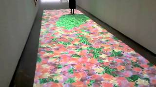 Interactive floor with leaf effect