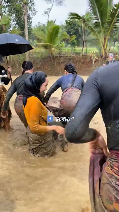 Keseruan guyang bareng gadis dan janda #top #comedy #foryou #funnyvideo #shortvideo #youtubeshorts