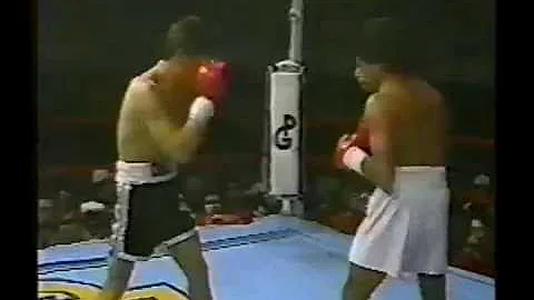 Julio Cesar Chavez VS Nicky Perez. Date: 1988-03-05