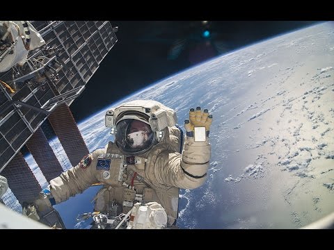 וִידֵאוֹ: האם אסטרונאוט יכול לצנוח לכדור הארץ?