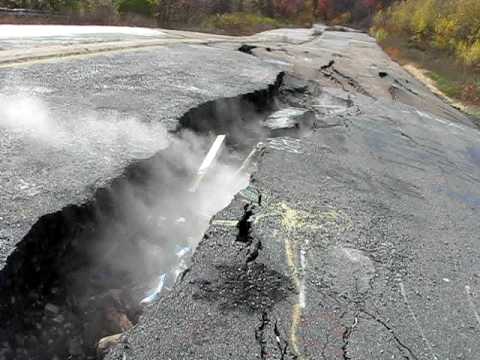 Centralia, PA - The Abandoned Highway - 10-29-08 - YouTube
