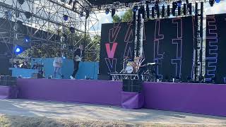 Valley(밸리) Park Bench in SLOW LIFE SLOW LIVE 2022.10.08 @ThisIsValley