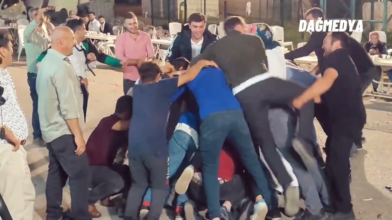 Küçükdeliller Köyü bu EĞLENCEYLE yıkıldı