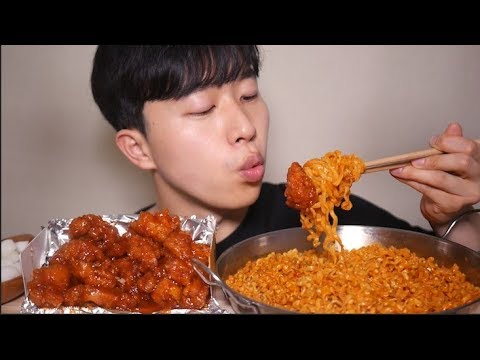 까르보불닭 처갓집양념치킨입니다ㆍASMR Spicy <strong>Ramen</strong> Sweet <strong>Chicken</strong> Eating Sounds