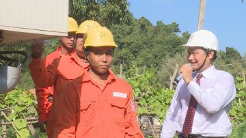 Người dân quẩn đảo Hải Tặc lần đầu tiên có điện lưới quốc gia