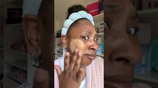 NON È FACILE SCEGLIERE IL FONDOTINTA ONLINE MA QUESTO HACK POTREBBE AIUTARTI 🫶🏾 #beautyhacks