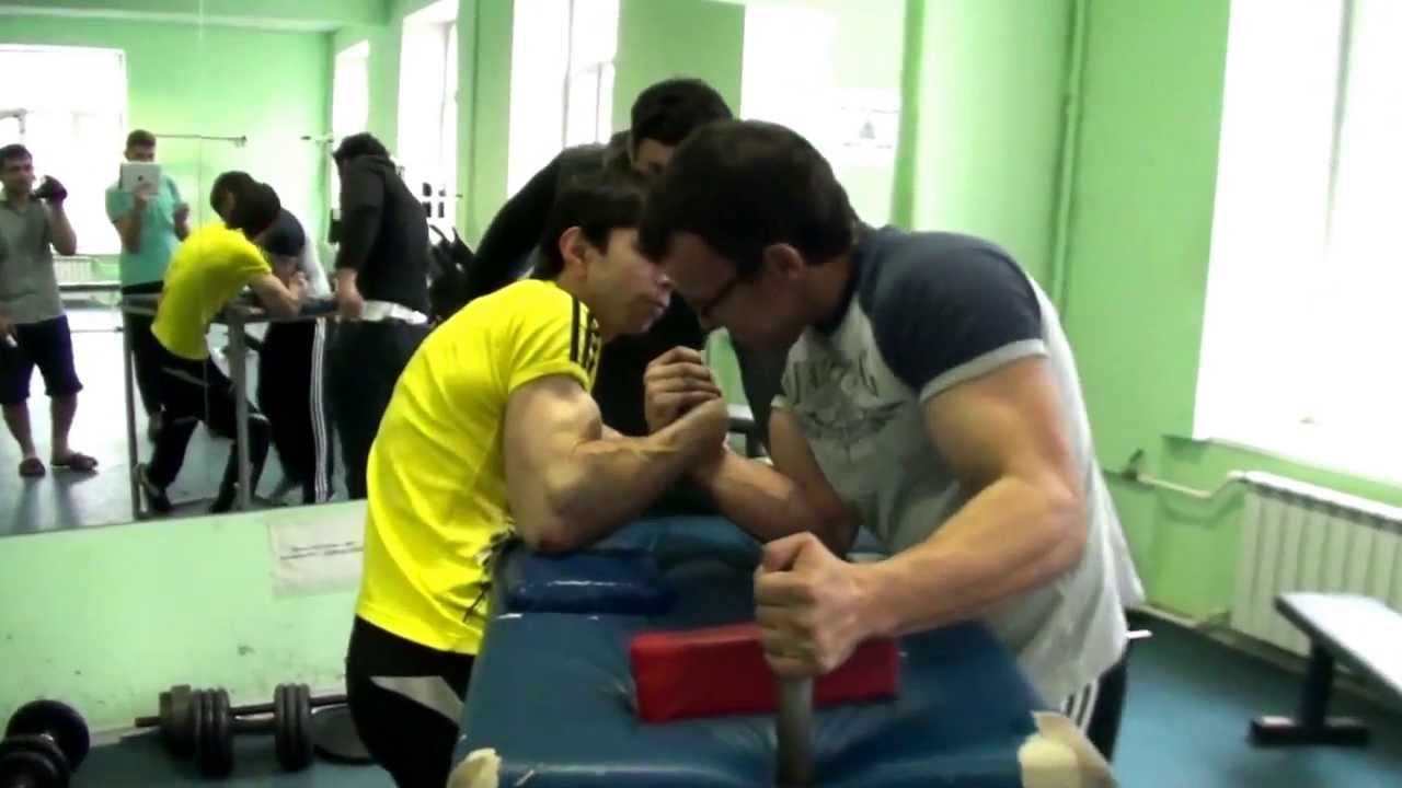 Mikhail TOVMASYAN vs Ilya SIBIKIN (15.11.13)