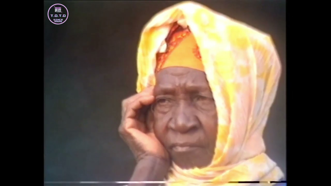 Watch Idrissa Soumaoro - Mba Den Ou | #TrackOfTheDay on YouTube Watch Idrissa Soumaoro - Mba Den Ou | #TrackOfTheDay on YouTube
